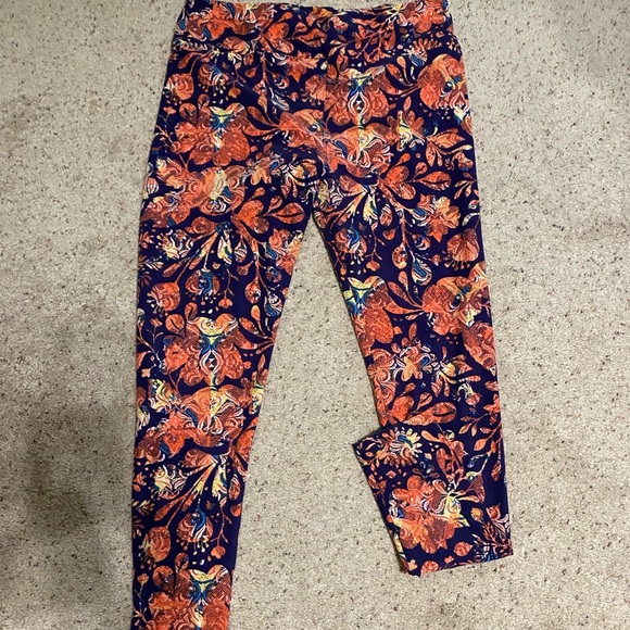 Lularoe Tall Curvy Leggings 